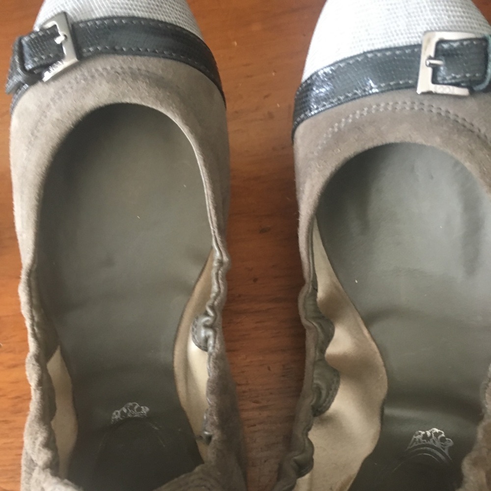 Todd’s ballet suede slippers